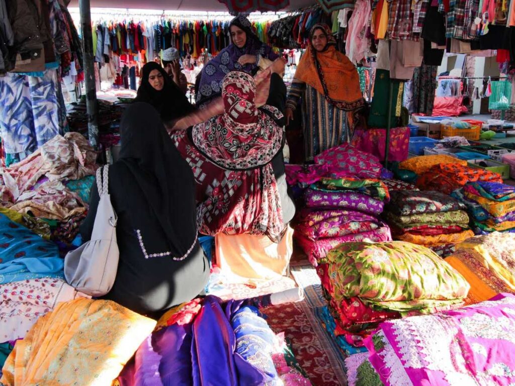 12 Best Shopping Places In Oman 4 Ladies Souq Ibra
